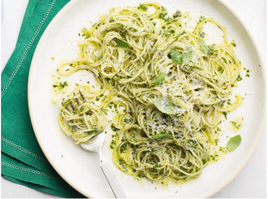 angel hair pasta with pesto